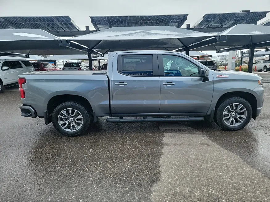 2021 Chevrolet Silverado 1500 RST | Photo 6 of 17