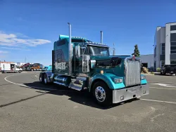 2022 Kenworth W900 | Thumbnail Photo 3 of 28