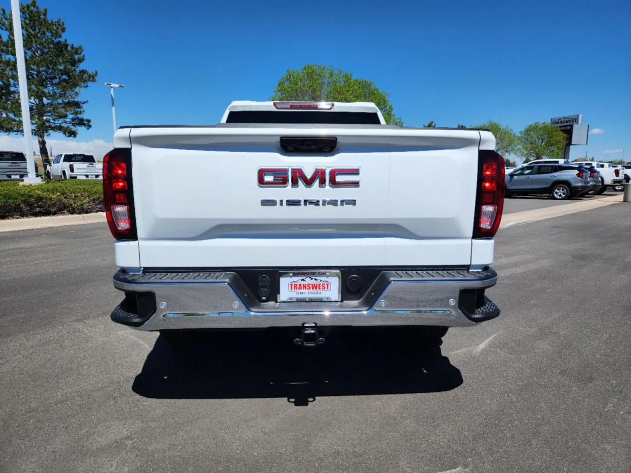 2024 GMC Sierra 1500 Pro | Photo 11 of 26