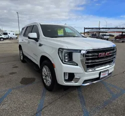 2021 GMC Yukon | Thumbnail Photo 3 of 36