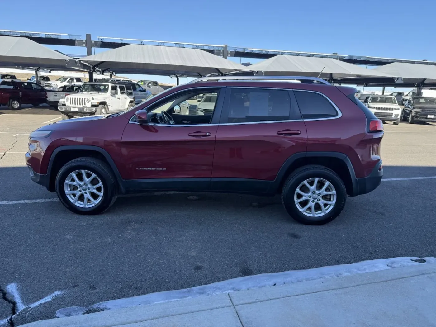 2014 Jeep Cherokee Latitude | Photo 4 of 16