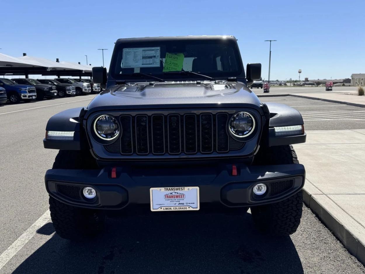 2024 Jeep Wrangler Rubicon | Photo 2 of 16