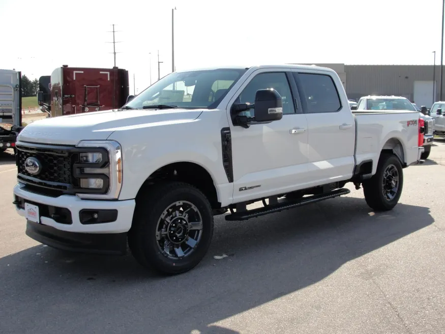 2024 Ford F-350 | Photo 1 of 21