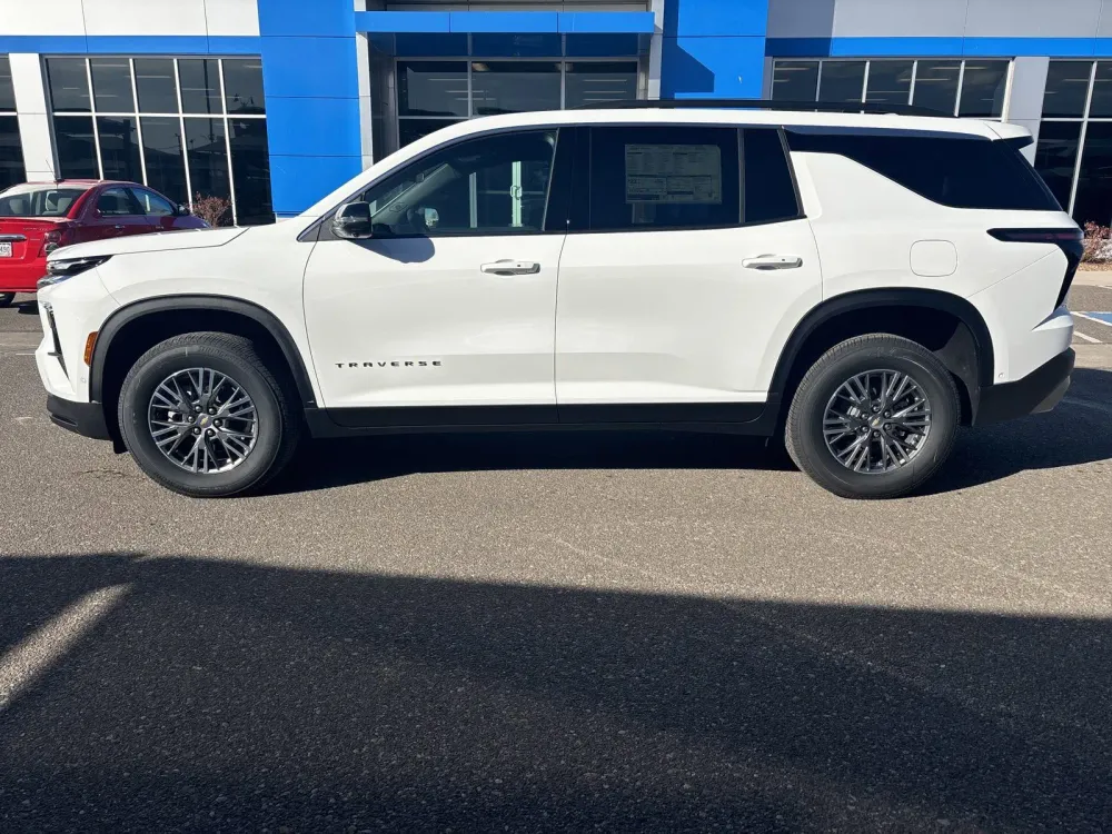 2025 Chevrolet Traverse FWD LT