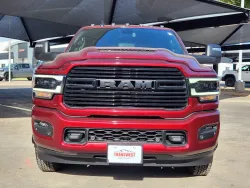 2024 RAM 3500 Laramie | Thumbnail Photo 4 of 30