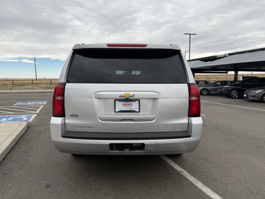 2019 Chevrolet Suburban LS | Photo 6 of 16