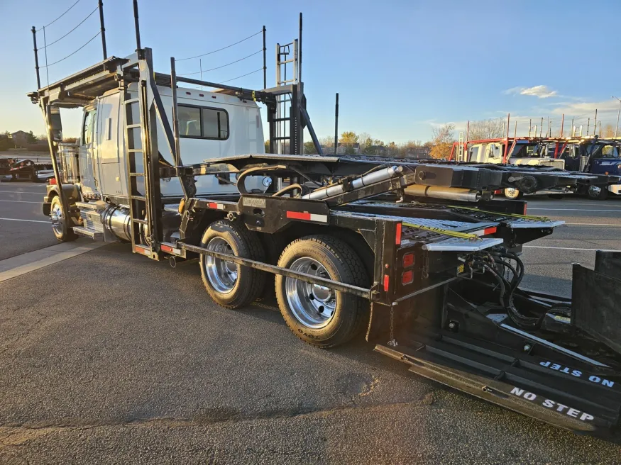 2021 Western Star 4900FA | Photo 5 of 38