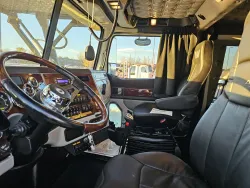 2021 Western Star 4900FA | Thumbnail Photo 32 of 38