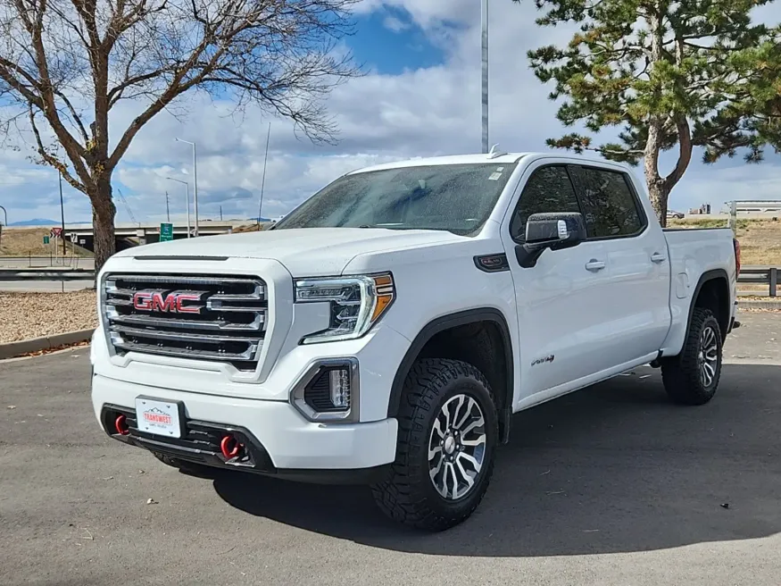 2021 GMC Sierra 1500 AT4 | Photo 3 of 27