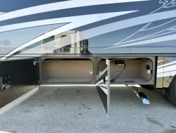 2020 Jayco Seneca 37K | Thumbnail Photo 28 of 30