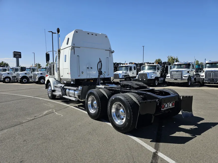 2020 Western Star 4900SA | Photo 6 of 21