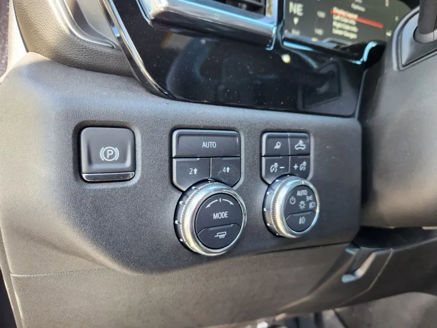 2025 GMC Sierra 1500 Elevation | Photo 6 of 31