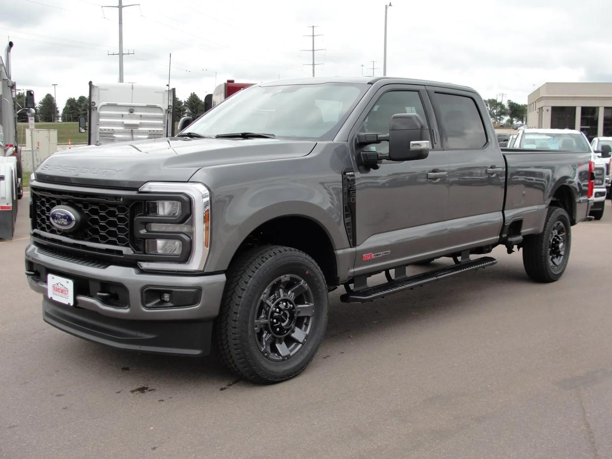 2024 Ford F-350 | Photo 1 of 20