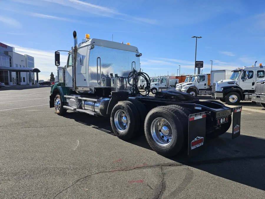 2020 Western Star 4900 | Photo 6 of 25