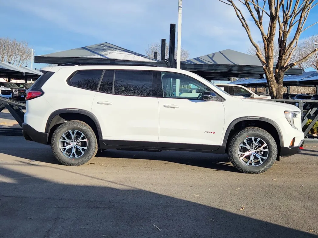 2025 GMC Acadia AWD AT4 