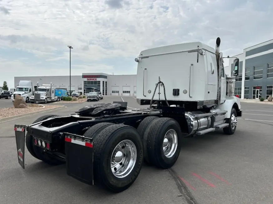 2020 Western Star 4900SA | Photo 5 of 18