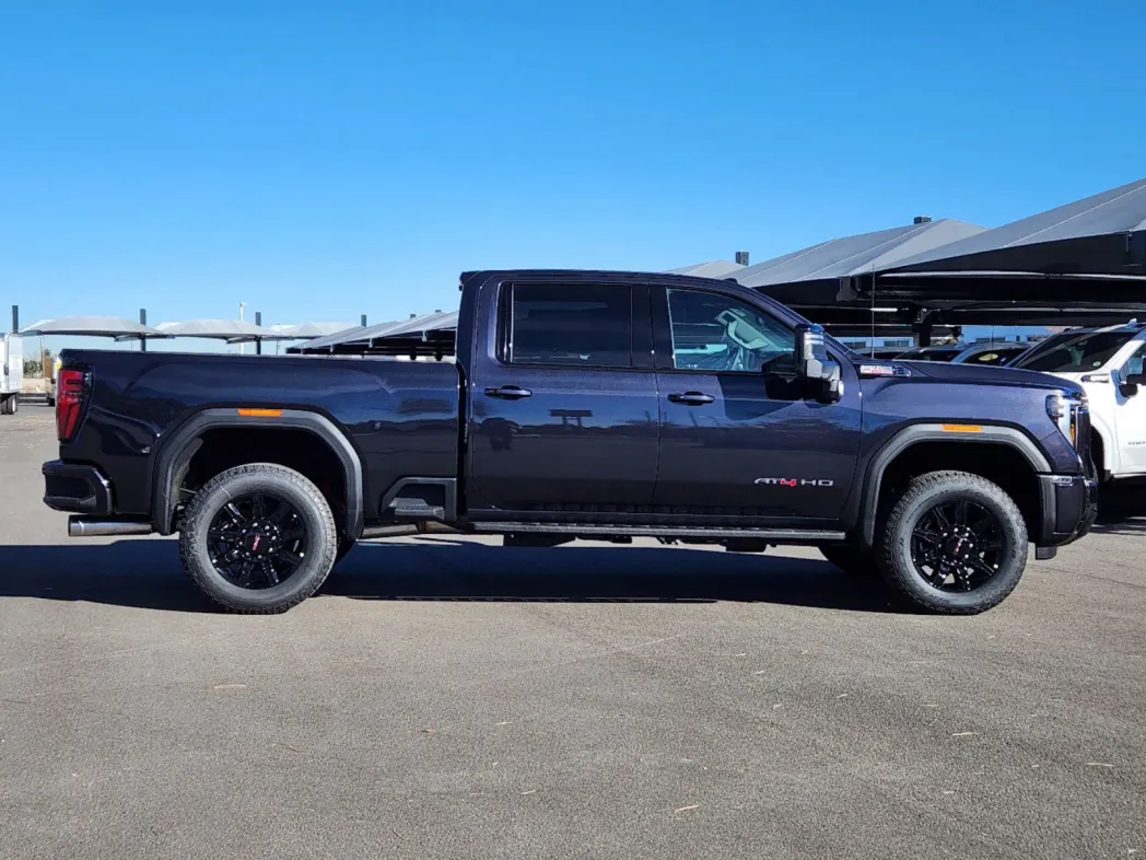 2025 GMC Sierra 2500HD AT4 