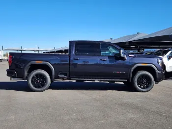 2025 GMC Sierra 2500HD AT4