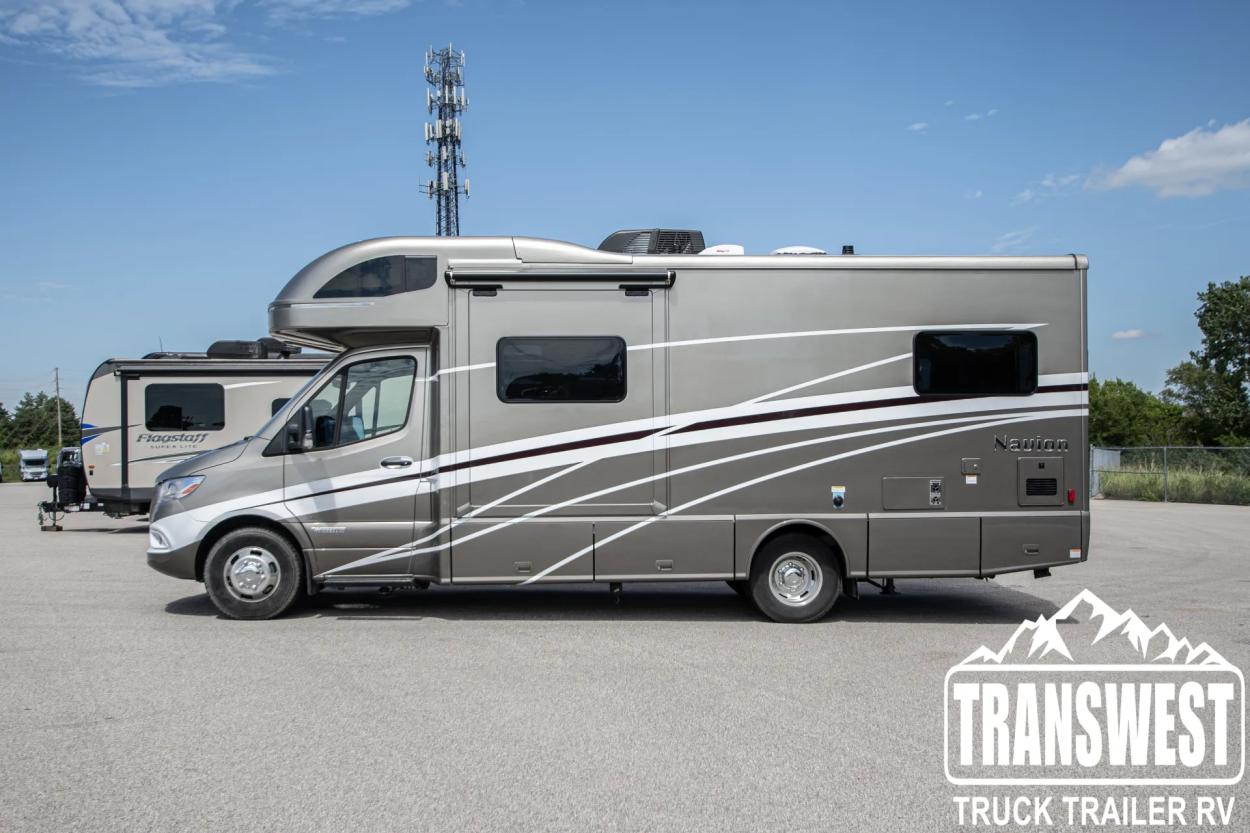 2025 Winnebago Navion 24V 