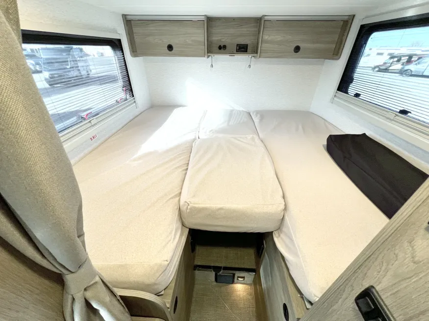 2025 Winnebago EKKO 23B | Photo 11 of 20