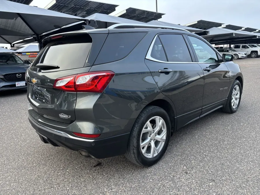 2020 Chevrolet Equinox LT | Photo 4 of 21