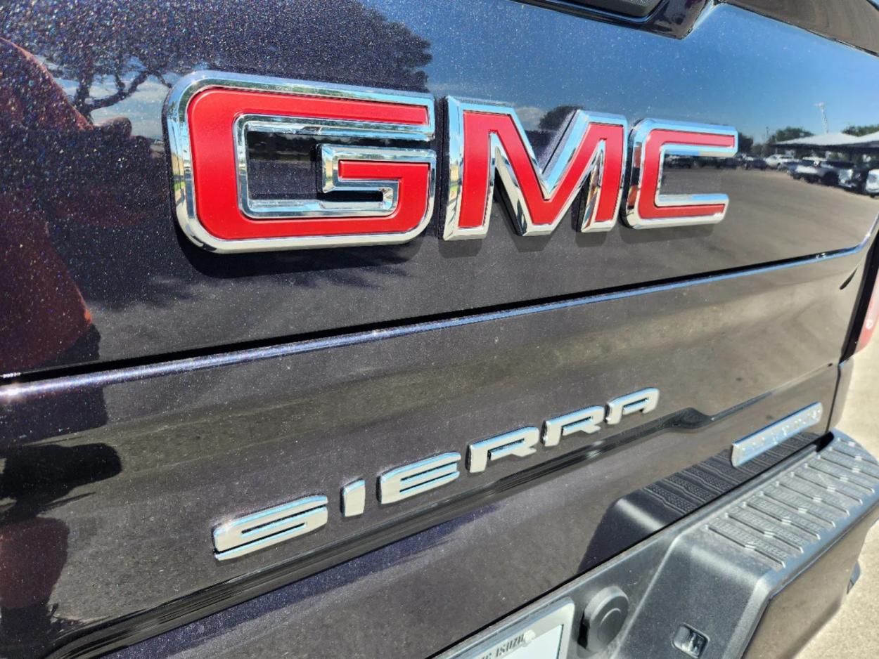 2024 GMC Sierra 1500 Elevation | Photo 12 of 26