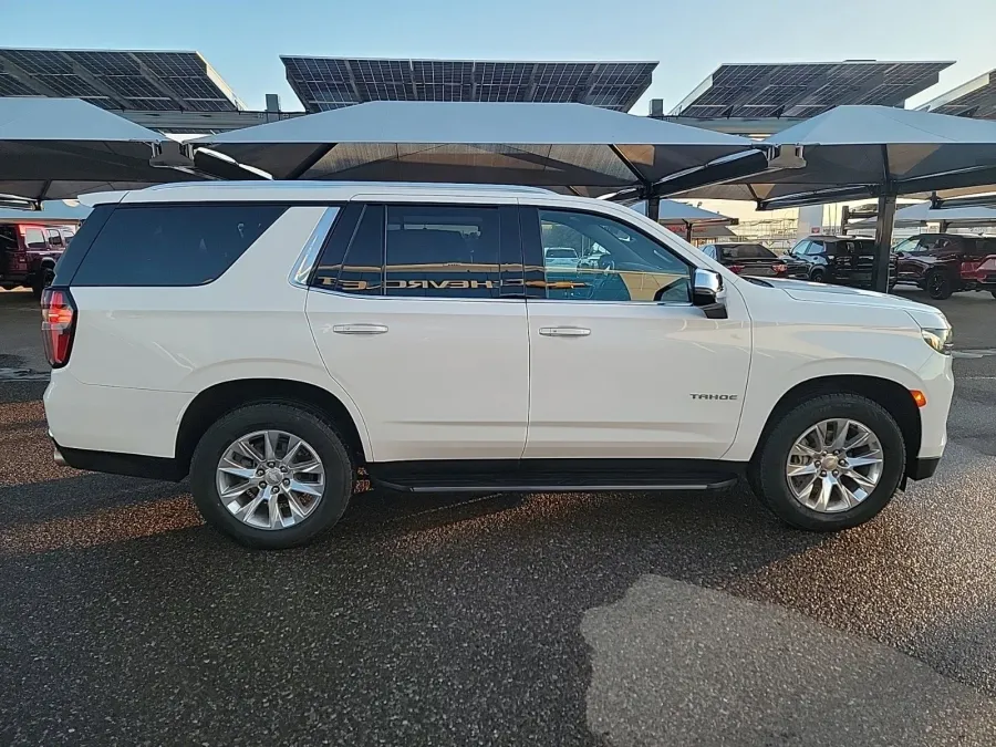 2023 Chevrolet Tahoe Premier | Photo 7 of 20