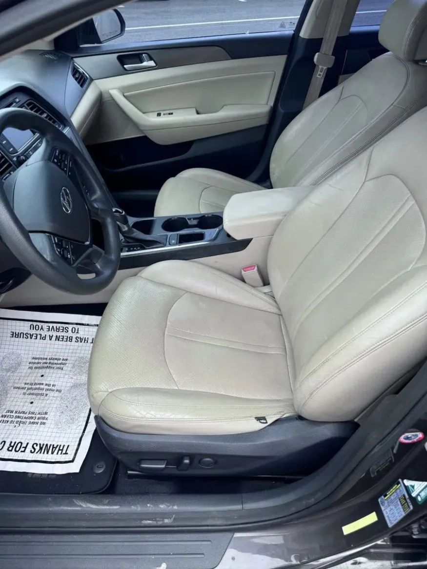 2015 Hyundai Sonata 2.4L Sport | Photo 11 of 16