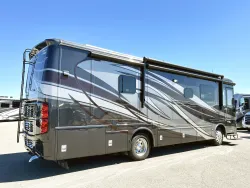 2018 Newmar Ventana 3412 | Thumbnail Photo 17 of 27