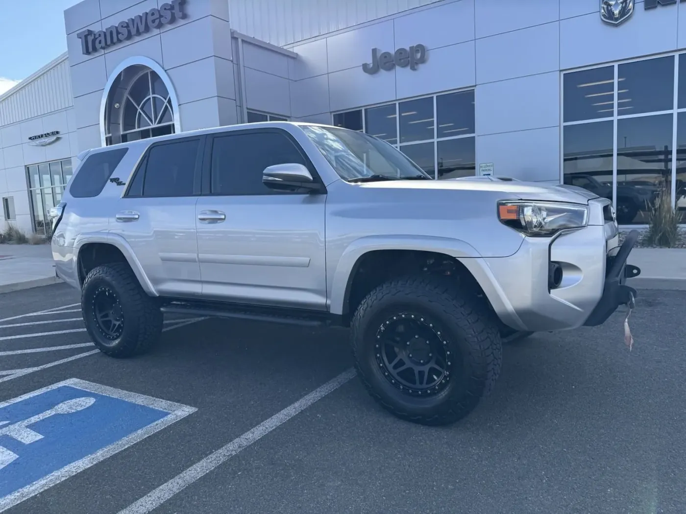 2019 Toyota 4Runner | Photo 2 of 17