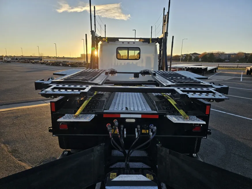 2021 Western Star 4900FA | Photo 7 of 38