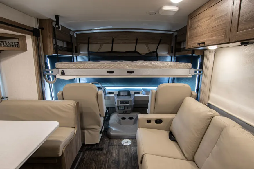 2024 Winnebago Sunstar 33K | Photo 13 of 23