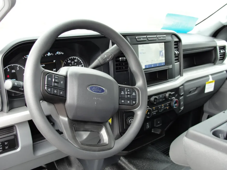 2024 Ford F350 | Photo 10 of 15