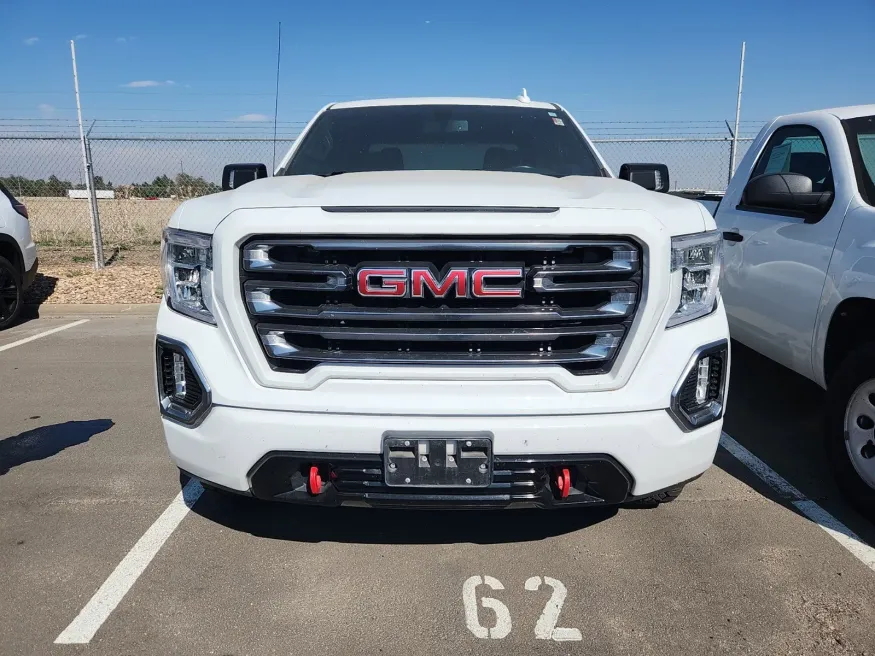 2021 GMC Sierra 1500 AT4 | Photo 1 of 3