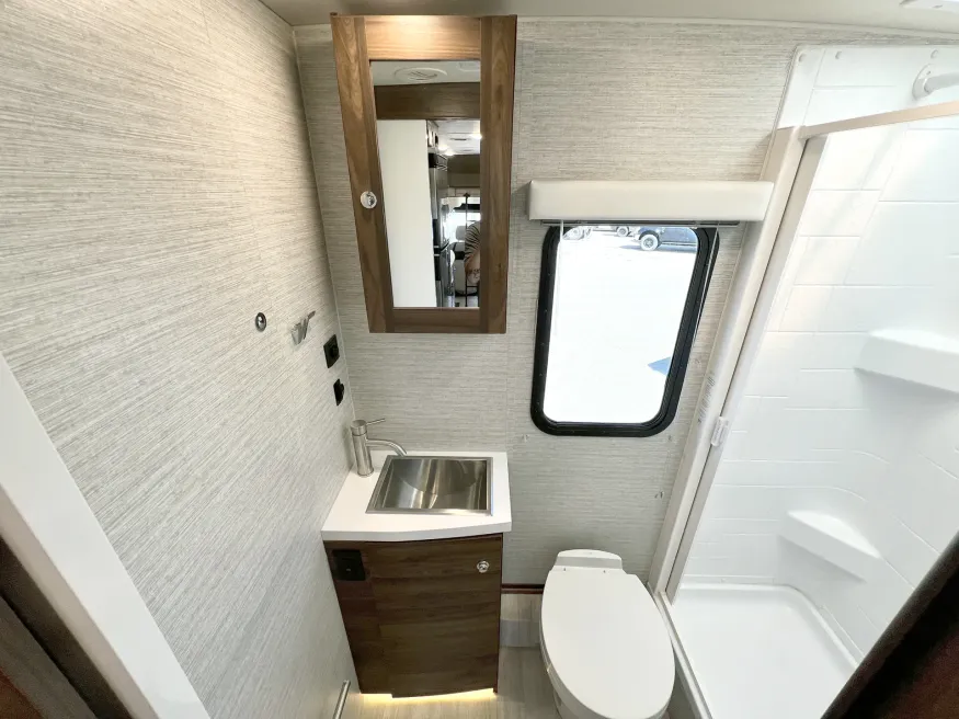 2022 Winnebago View 24D | Photo 15 of 22