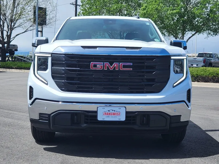 2024 GMC Sierra 1500 Pro | Photo 4 of 25