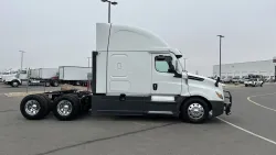 2023 Freightliner Cascadia 126 | Thumbnail Photo 4 of 22