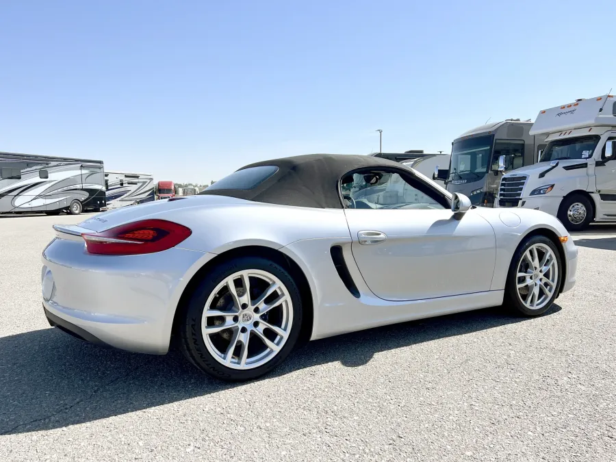 2014 Porsche Boxster | Photo 8 of 13