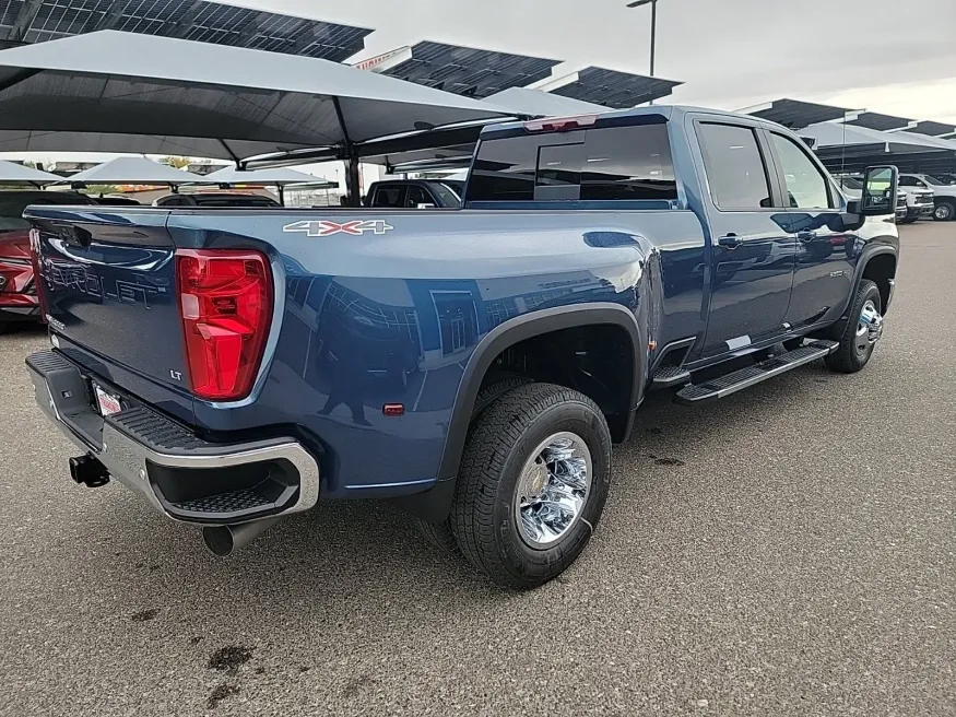 2025 Chevrolet Silverado 3500HD LT | Photo 5 of 17