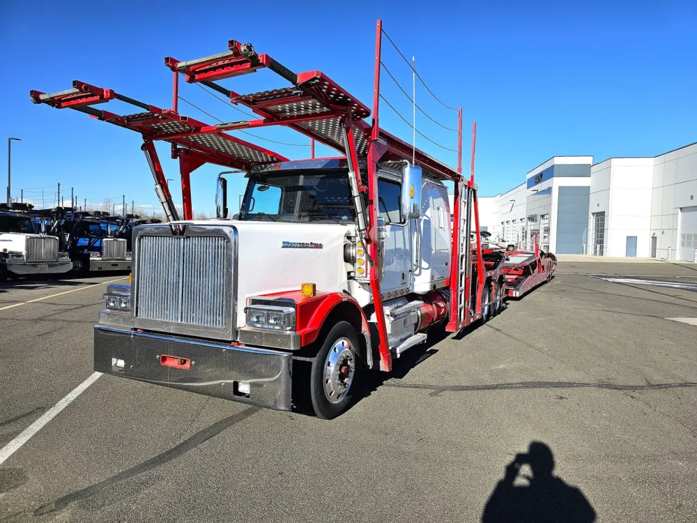 2022 Western Star 4900FA