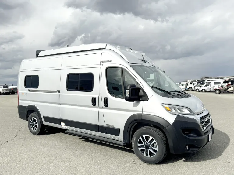 2025 Winnebago Solis 59P