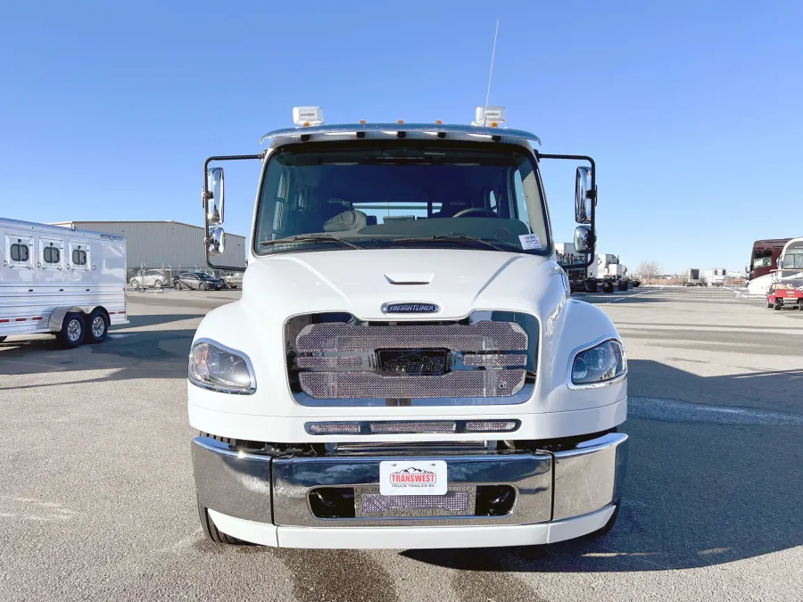 2023 Freightliner M2 106 Summit Hauler | Photo 26 of 26