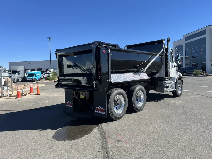 2025 Western Star 47X | Photo 5 of 16