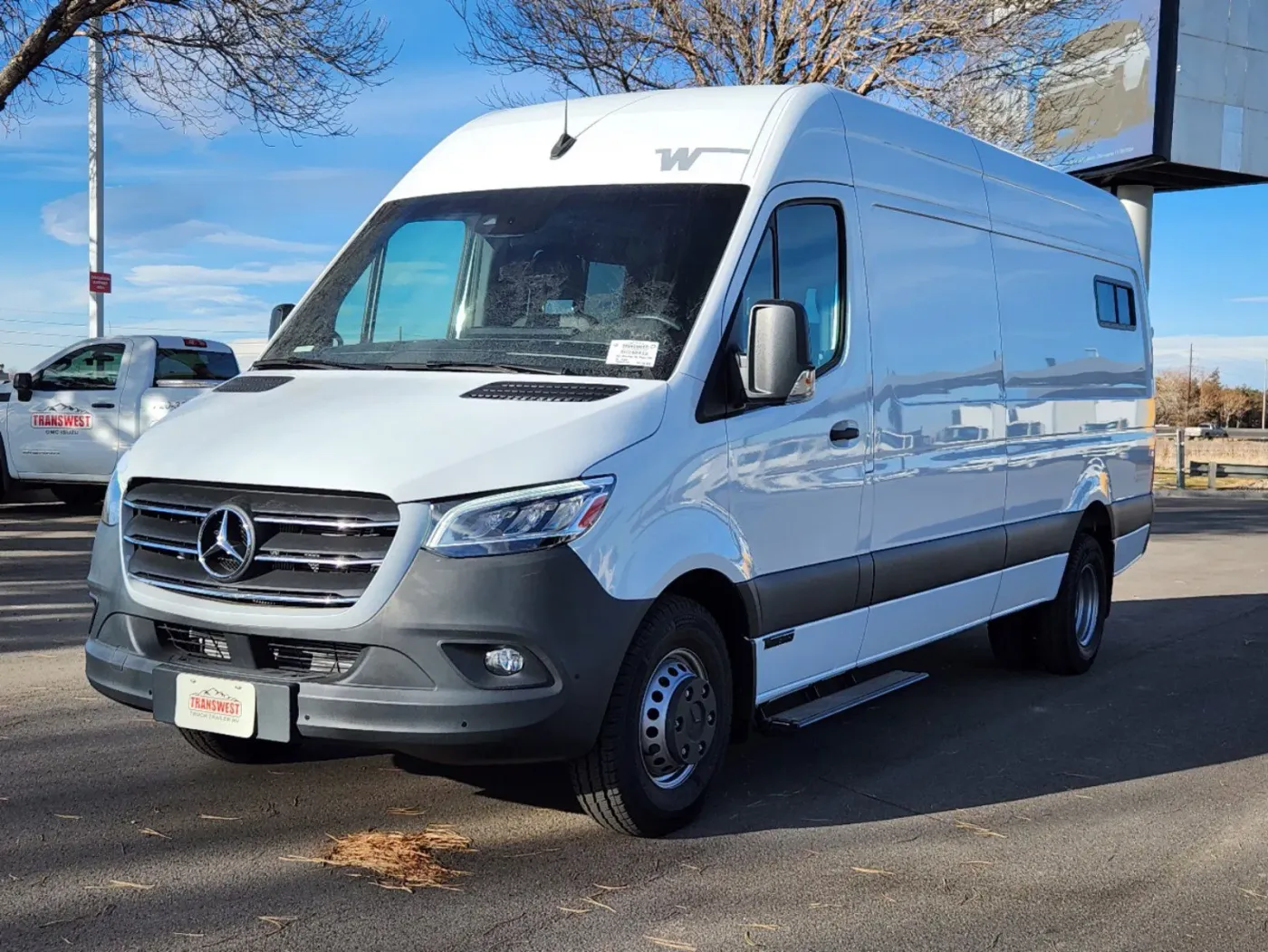 2022 Mercedes Benz Adventure Wagon | Photo 3 of 28