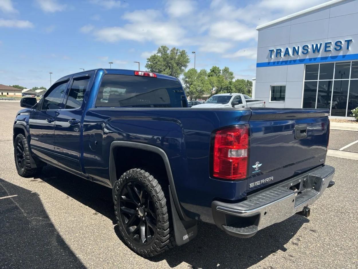 2017 GMC Sierra 1500 SLE | Photo 2 of 21