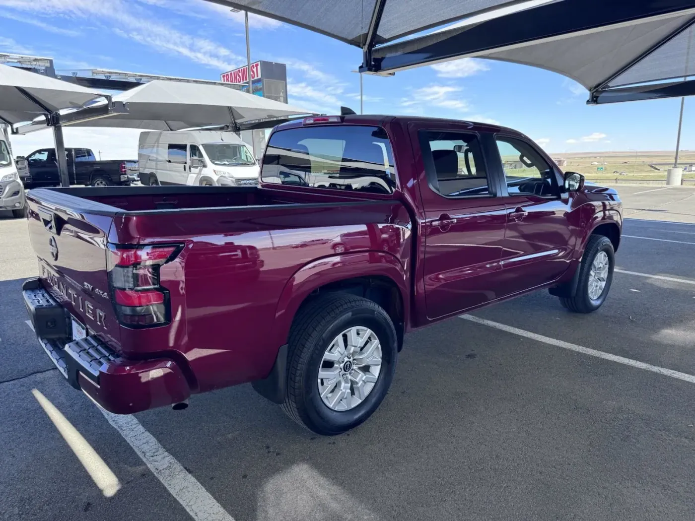 2023 Nissan Frontier SV | Photo 4 of 17