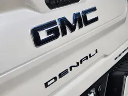 2025 GMC Sierra 2500HD Denali Ultimate | Thumbnail Photo 13 of 31