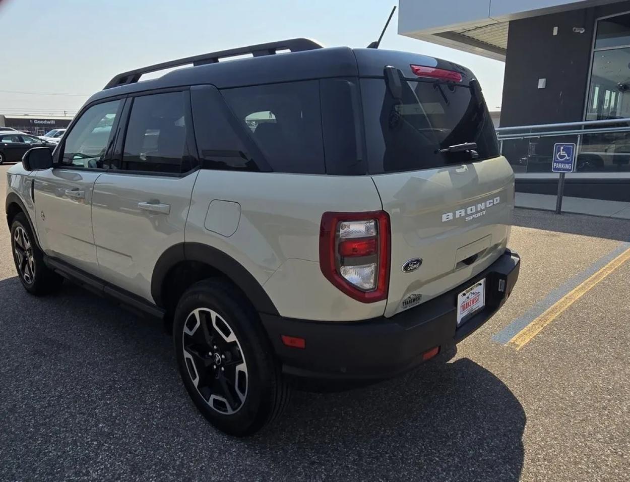 2024 Ford Bronco Sport | Photo 6 of 28