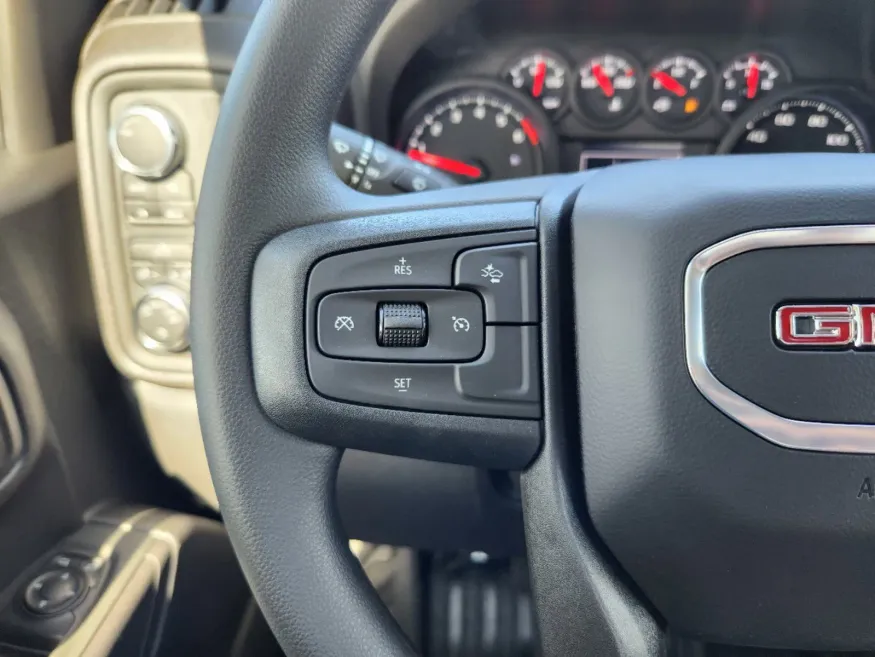 2025 GMC Sierra 1500 Pro | Photo 19 of 25