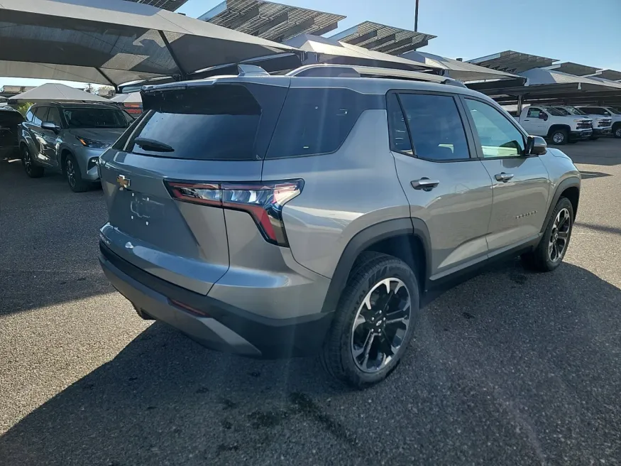 2025 Chevrolet Equinox AWD LT | Photo 6 of 21